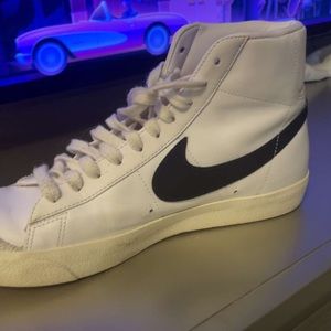 Women’s Nike Blazers and Kendra Scott jewelry bundle or individually